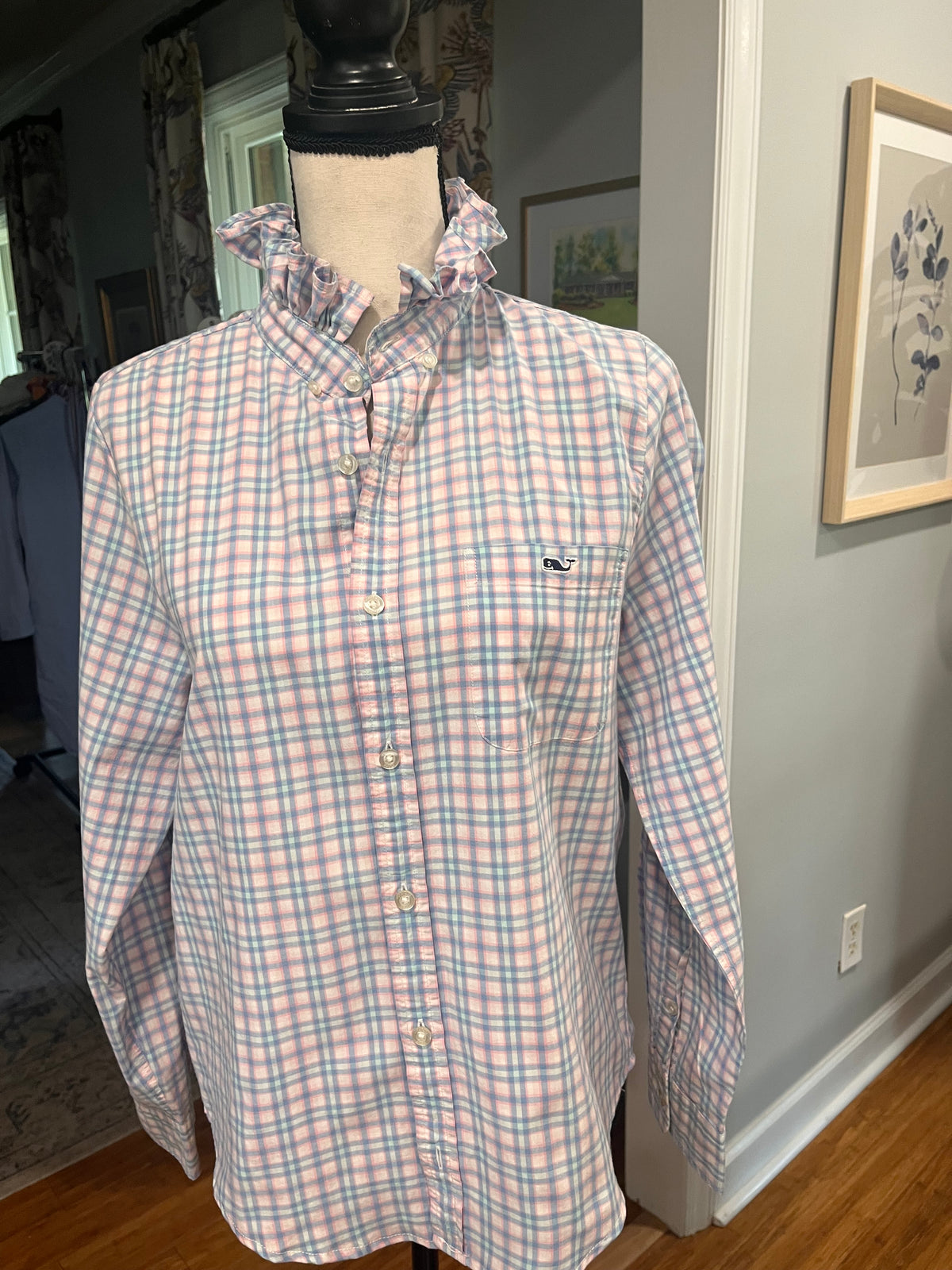 Pink and Blue Vineyard Vines - S